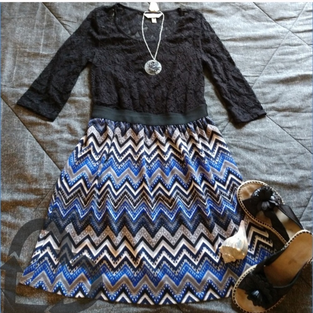 😎Speechless 3/4 Sleeve Lace Body/Print Dress